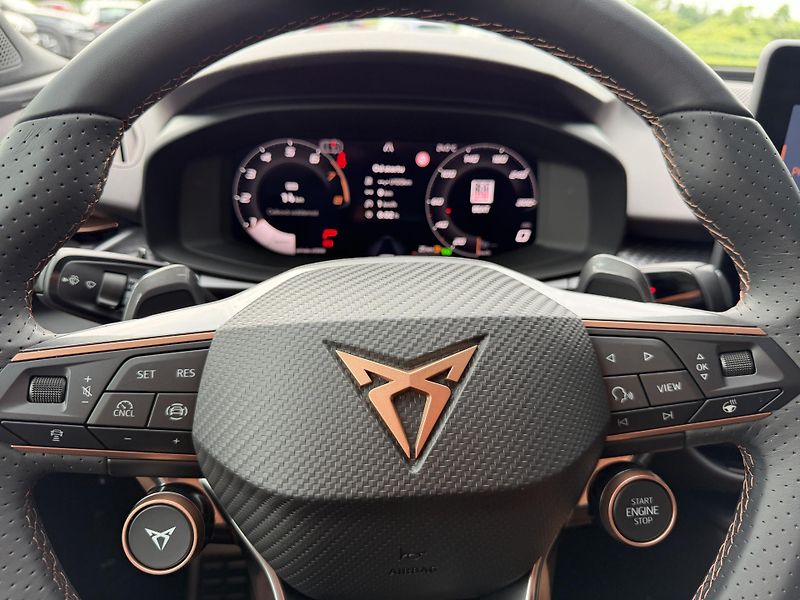 Cupra Terramar (2026) 2.0TSI 150kW 4WD R20 NT DCC CZ - fotka 37 z 46