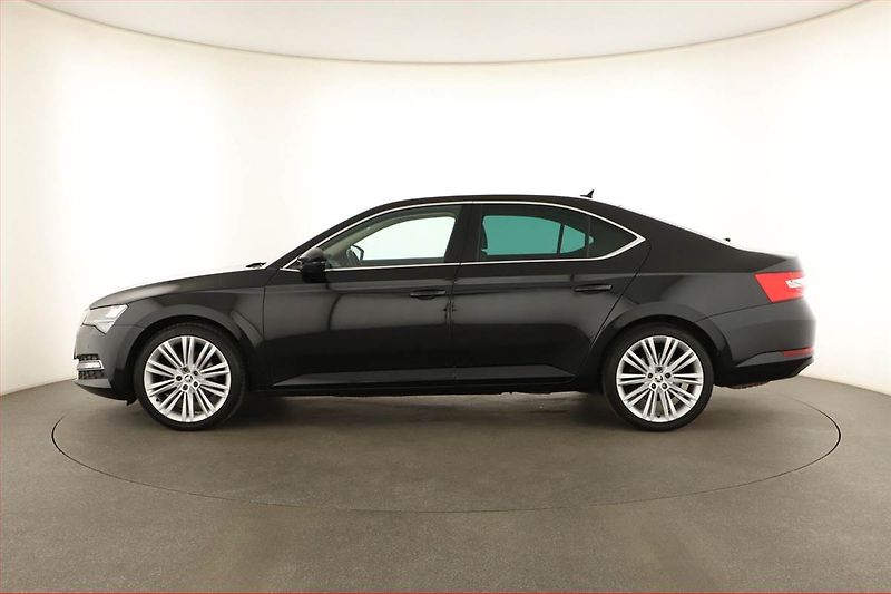 Škoda Superb (2022) Style 2.0 TDI - fotka 3 z 20
