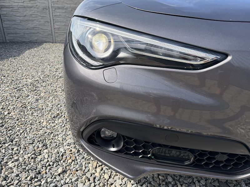 Alfa Romeo Stelvio 2.2JTDM Q4 4x4 210PS VELOCE 1A - fotka 74 z 167