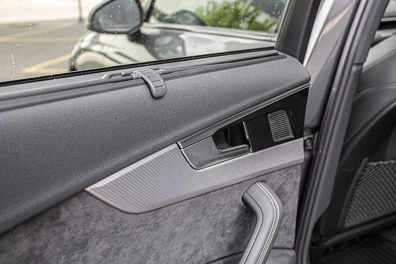Audi A4 - fotka 31 z 35