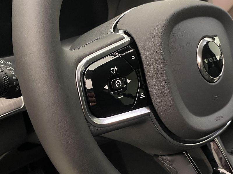 Volvo XC90 (2026) T8 AWD Plug-in BRIGHT PLUS 7m - fotka 27 z 73