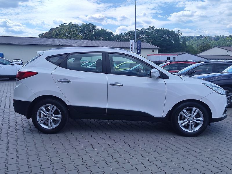 Hyundai ix35 1.7 CRDI/85kW trikolor - fotka 4 z 26