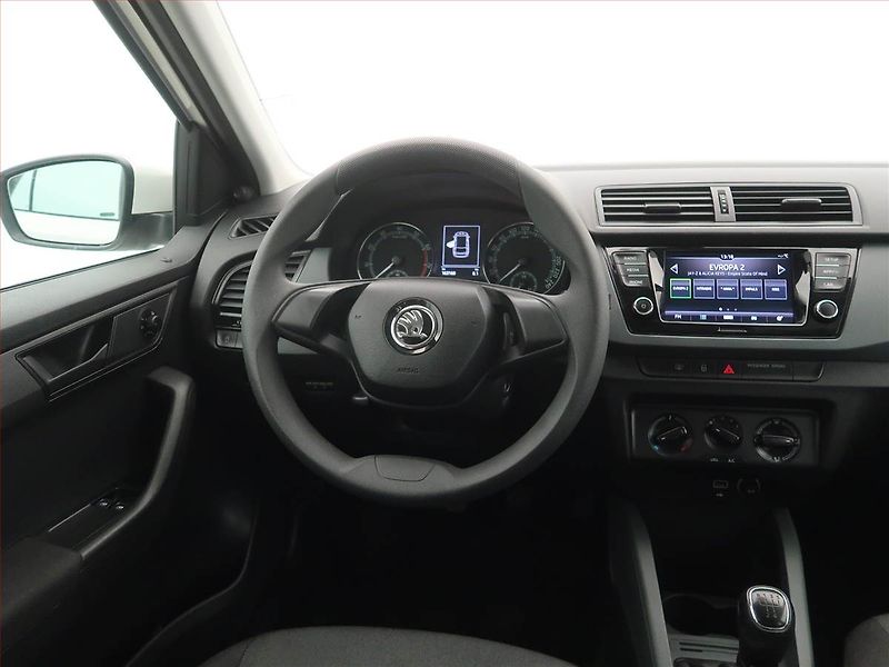Škoda Fabia (2022) 1.0 TSI, Serv.kniha - fotka 7 z 15