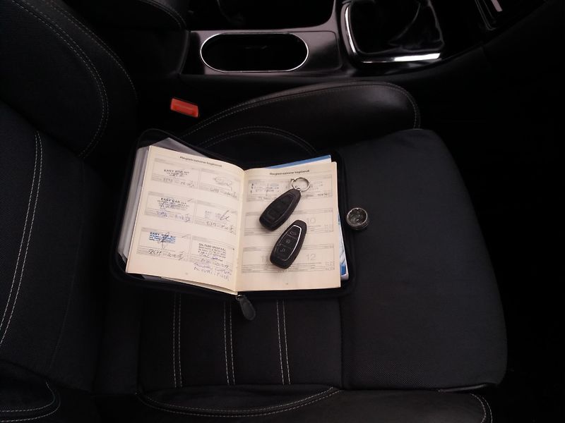 Ford Mondeo 2.0TDCi,103kW,KŮŽE,SERV.KNÍŽKA - fotka 16 z 18