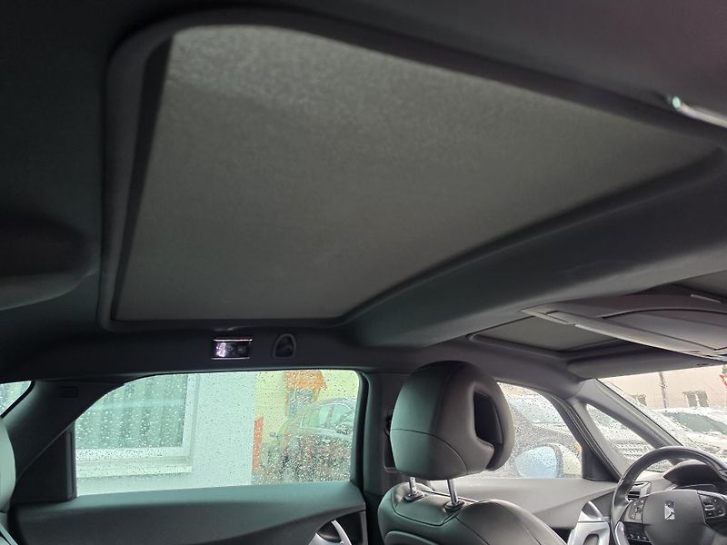 Citroën DS5 2 0 HDI Panorama Automat  - fotka 14 z 33