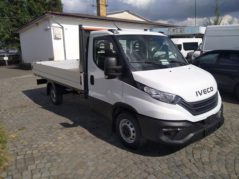 Iveco Daily 35S160  3,0L 4,2m - fotka 1 z 8
