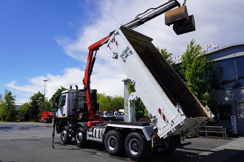 Mercedes-Benz (2020) Arocs 3236 8×4 / Crane Fassi - fotka 6 z 24