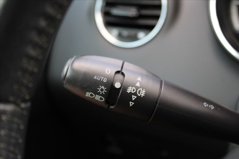 Peugeot 308 1,6 i  NOVÉ V ČR,1.MAJITEL - fotka 12 z 26