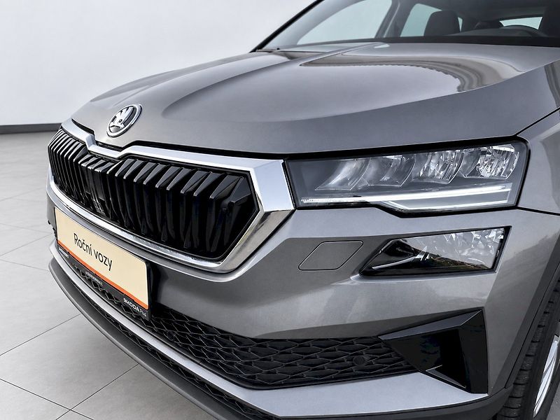 Škoda Karoq (2025) TOP SEL TS 110/1.5 A7F - fotka 7 z 37