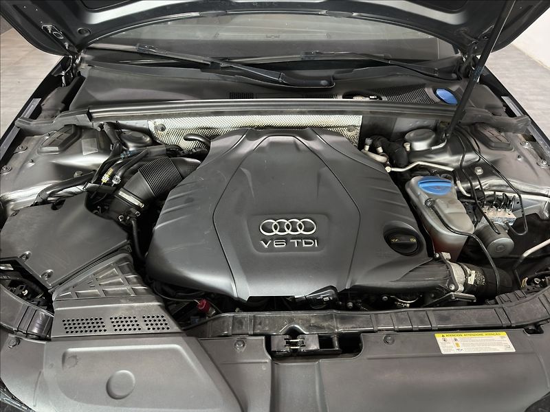Audi A4 Allroad 3,0   TDI AT 180KW B&O BI-XEN - fotka 32 z 32