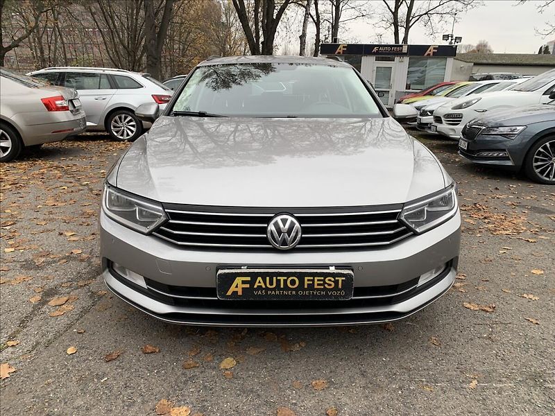 Volkswagen Passat 2,0 TDI,ČR - fotka 2 z 17