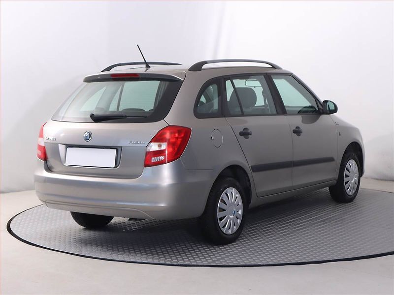 Škoda Fabia (2014) Extra 1.2 12V - fotka 5 z 14