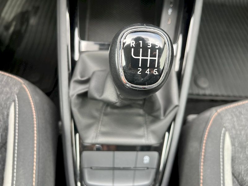 Škoda Kamiq (2023) 1.0 TSI 81 kW Style - fotka 16 z 25