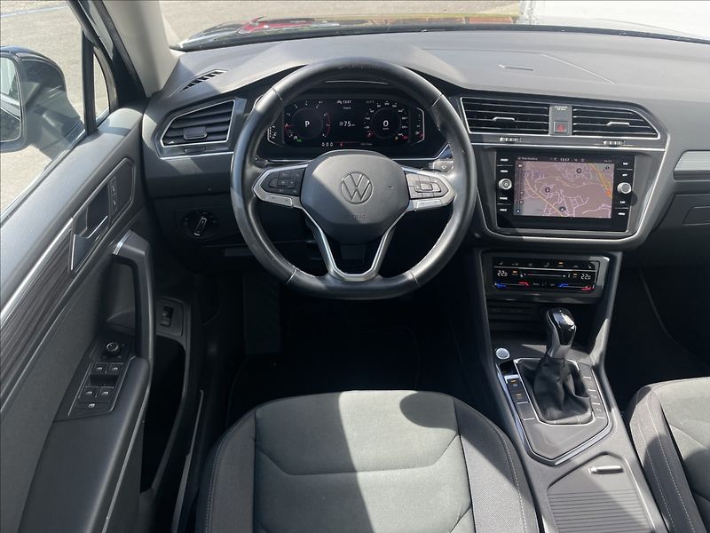 Volkswagen Tiguan Allspace 1,5 TSI DSG Elegance NAVI+ACC - fotka 7 z 22