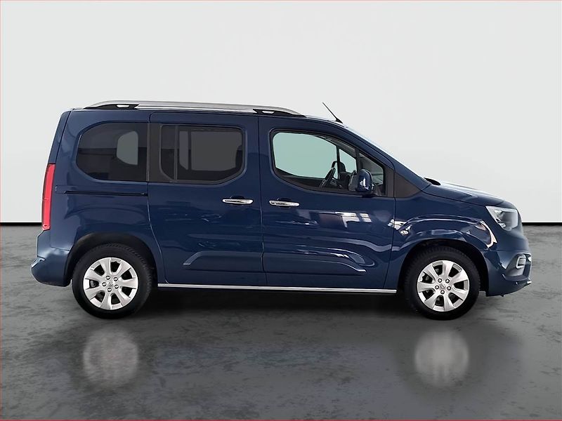 Opel Combo (2020) Life 1.2 Turbo, 5Míst, ČR - fotka 6 z 19