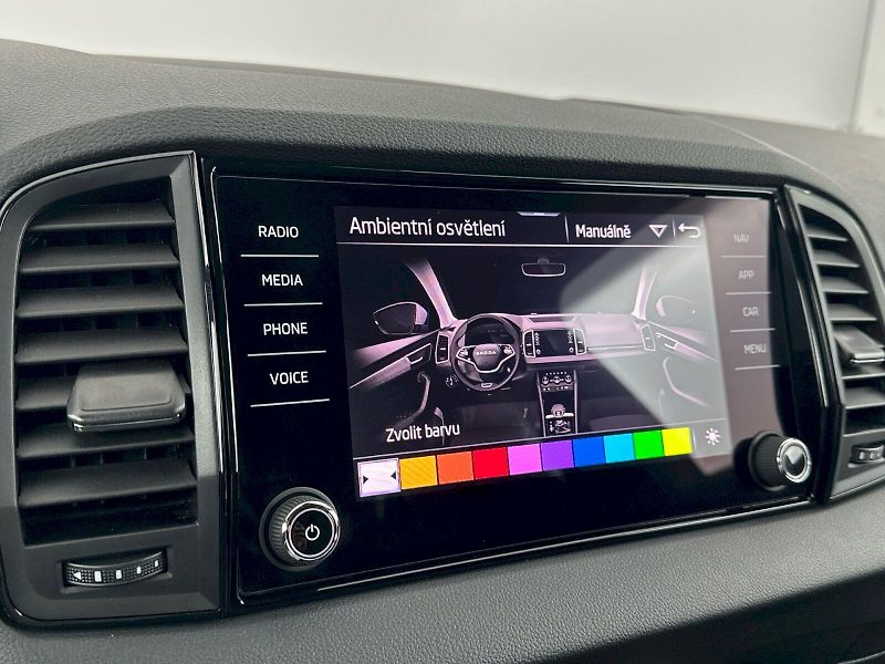 Škoda Karoq (2025) DSG 2.0TDI 110kW 4x4 SportLine - fotka 19 z 35