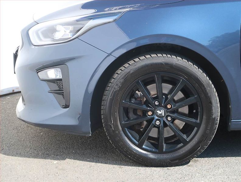 Kia Ceed (2020) 1.4 T-GDI, ČR,1.maj - fotka 15 z 22