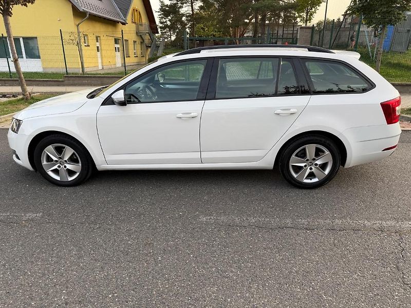 Škoda Octavia (2017) - fotka 2 z 22