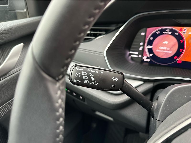 Škoda Octavia SELECTION TD 85/2.0 M6F - fotka 15 z 19