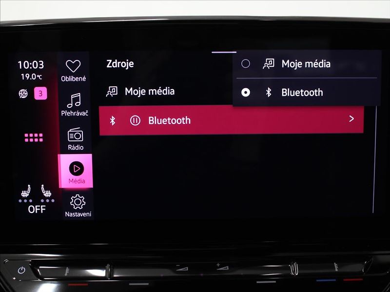 Volkswagen ID.4 0,0 77kWh 150kW 1.maj.ČR.Tažné - fotka 12 z 25