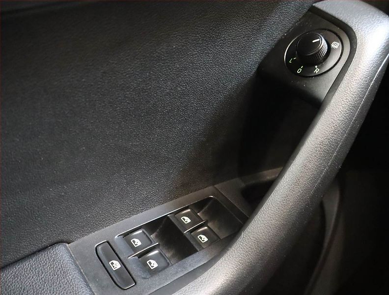 Škoda Octavia (2017) 2.0 TDI, Automat, Navi - fotka 19 z 22
