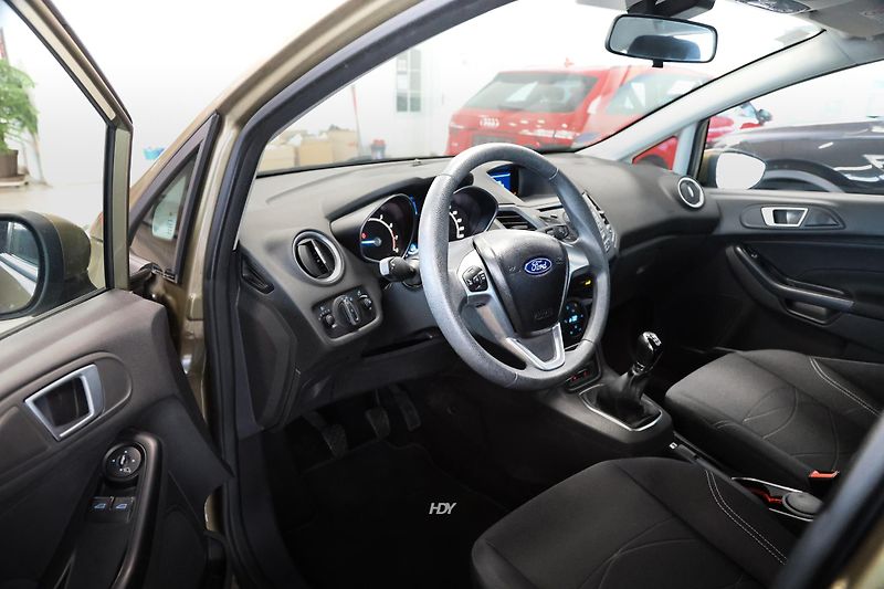 Ford Fiesta (2013) 1.0 59kW Digi Klima 33000KM - fotka 8 z 18