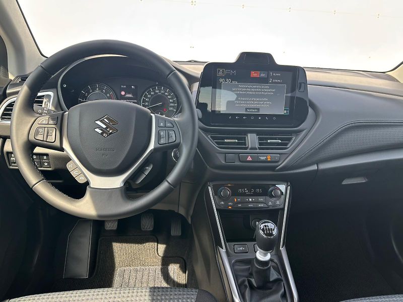 Suzuki S-Cross 1,4 BoosterJet Premium - fotka 5 z 26