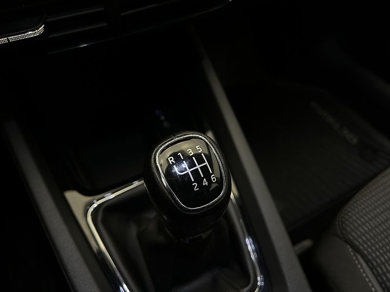 Škoda Octavia 2.0 TDI Ambition Plus Extra - fotka 12 z 21