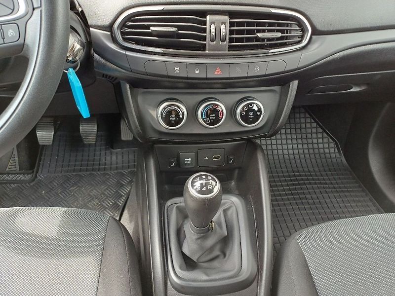 Fiat Tipo kombi 1.0 FIREFLY 100k - fotka 12 z 21