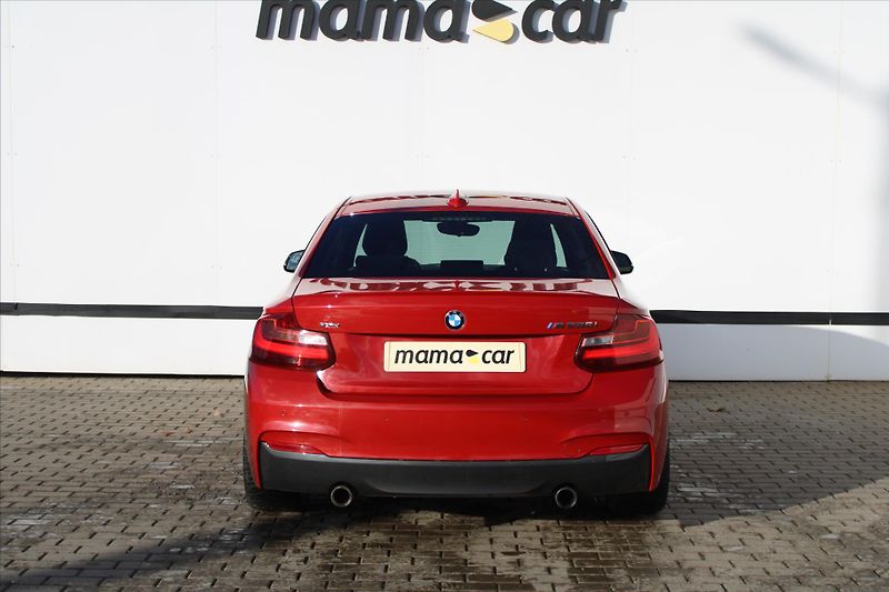 BMW Řada 2 M235i xDrive 240kW NAVI ČR - fotka 6 z 24