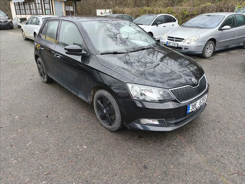 Škoda Fabia 1,0 Perfektní stav  Style - fotka 2 z 7