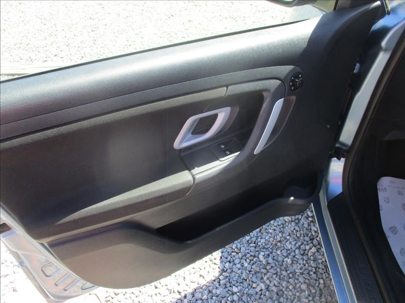 Škoda Fabia 1,4 i 16v, klima, serv.kniha, - fotka 17 z 38