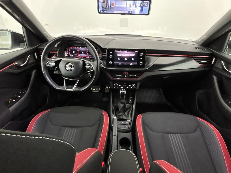 Škoda Kamiq Monte Carlo DSG - fotka 5 z 32