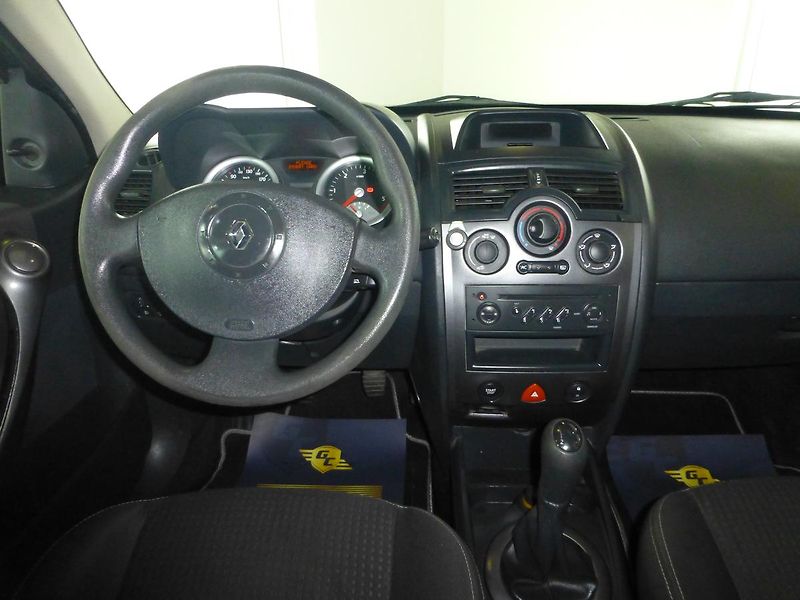 Renault Mégane (2004) 1,6-83KW*KLIMATIZACE** - fotka 10 z 19