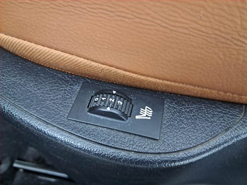 Peugeot 207 (2007) 1.6 THP, jezdí výborně - fotka 18 z 18