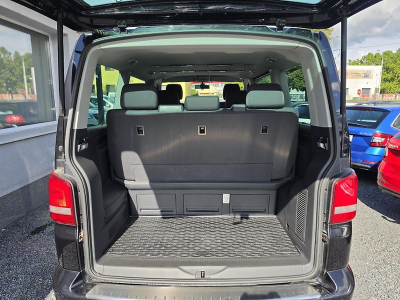 Volkswagen Multivan 2.0 TDI 7 Míst Special - fotka 5 z 22