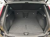 Volvo XC40 2,0 B4 Plus Black Edition AT - náhled 11