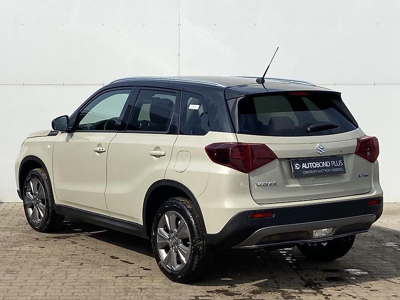 Suzuki Vitara 1.4 BoosterJet 81kW Premium - fotka 7 z 20