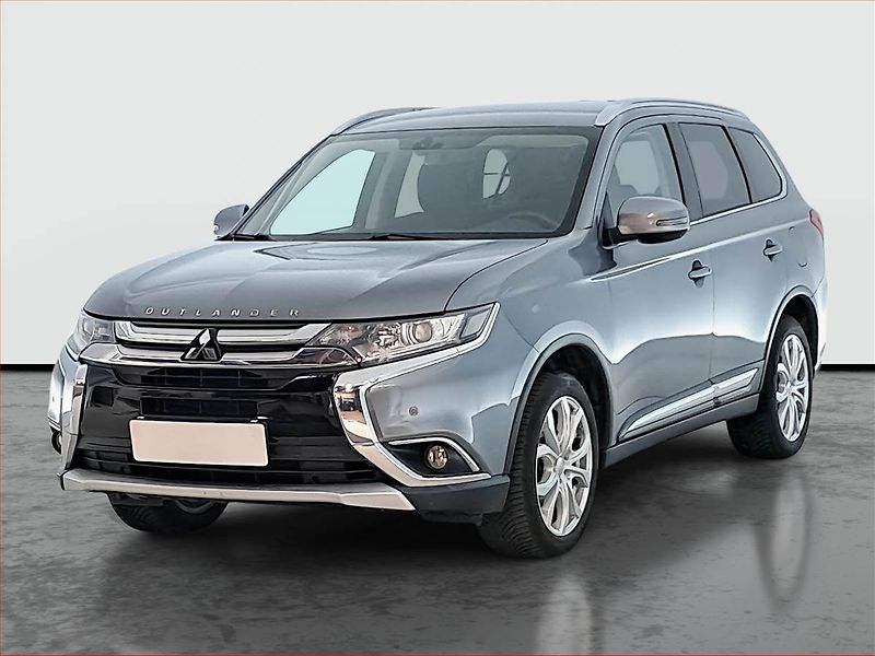 Mitsubishi Outlander (2017) 2.0, Tempomat, Park. senzory - fotka 2 z 17