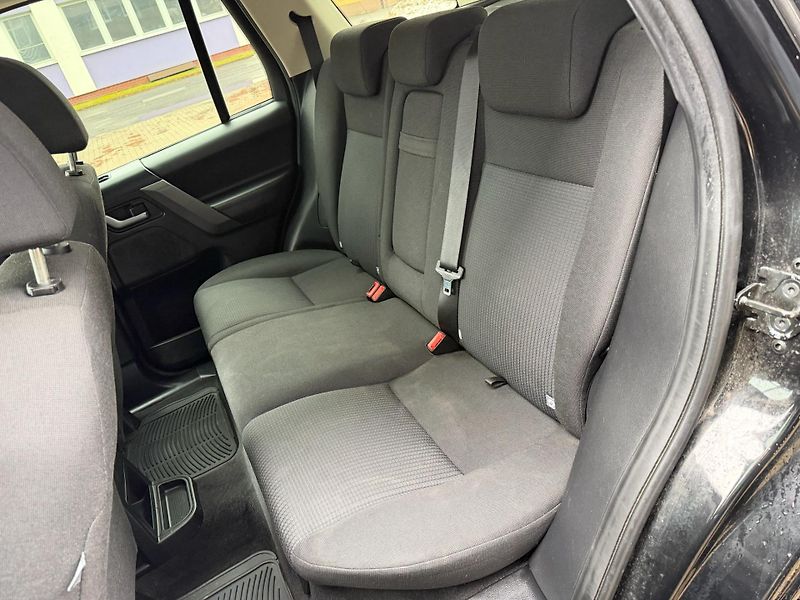 Land Rover Freelander 2 2,2TD4  4WD / servis.kn. - fotka 16 z 32
