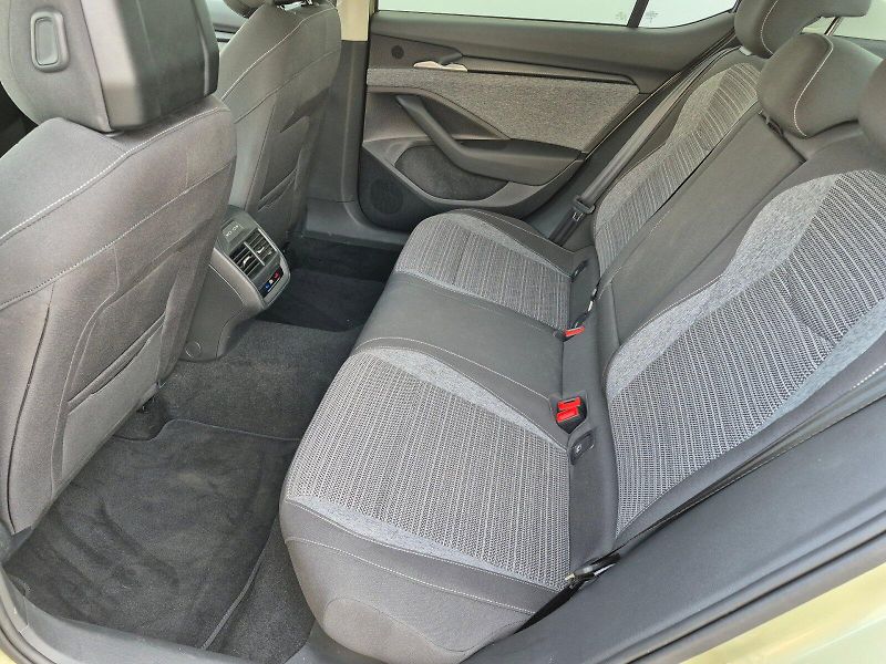 Škoda Superb (2025) Selection 2.0 TDI 110kW DSG - fotka 27 z 31