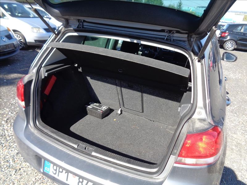 Volkswagen Golf 1,2 tsi - fotka 14 z 17
