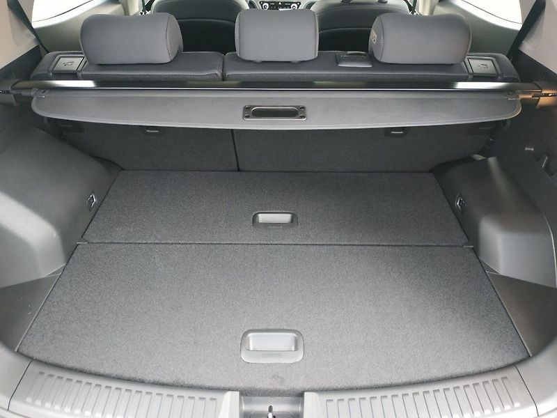 KGM Korando 1.5T, SMART,2WD, AT, SKLADEM - fotka 9 z 36