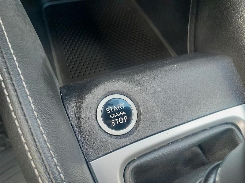 Nissan Micra 1,0i 86kW N SPORT - fotka 36 z 50