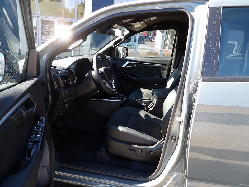 Isuzu D-Max (2026) LSE 2.2L 163K 4x4 8st. A/T - fotka 12 z 44