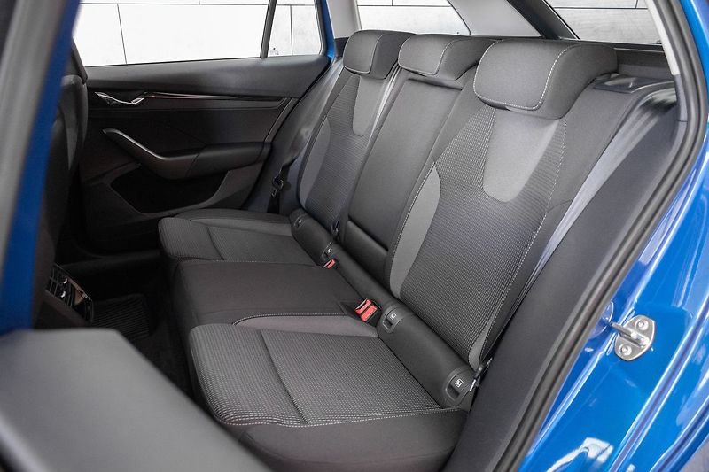 Škoda Octavia 2.0 TDI AMBITION PLUS*DPH*ČR 1 - fotka 13 z 35