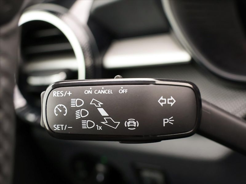 Škoda Fabia 1,0 TSi DSG Edice 130let DPH - fotka 21 z 38