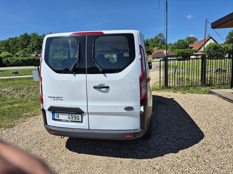 Ford Transit Custom (2014) 2.2 Tdci 9 míst  - fotka 15 z 22