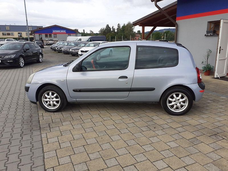Renault Clio (2004) 1.2 - fotka 6 z 16