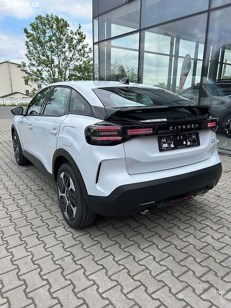 Citroën C4 (2025) PLUS 1.2 PureTech 1 - fotka 14 z 15